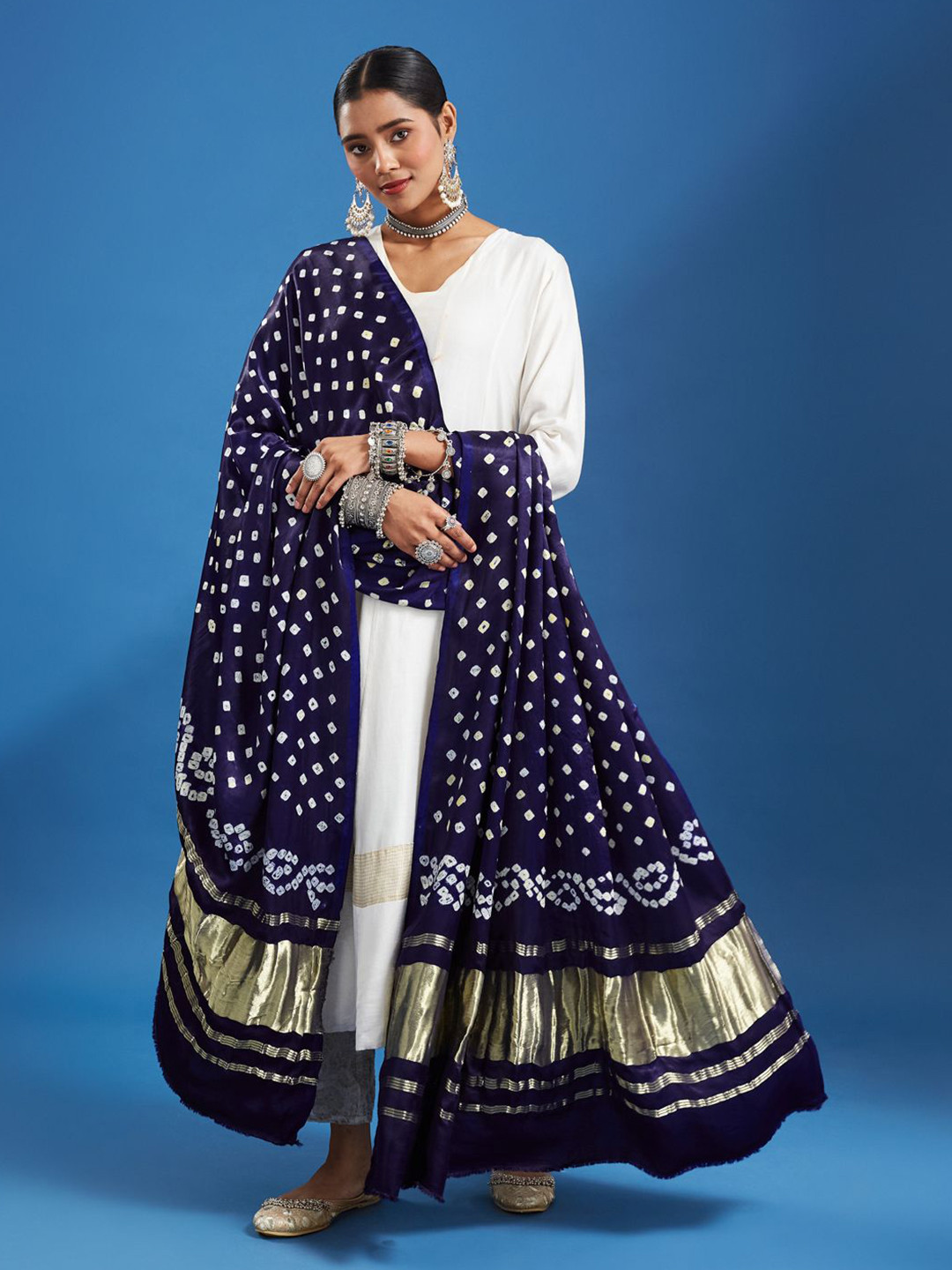 Taavi Bandhani Printed Zari Work Pure Gajji Silk Dupatta