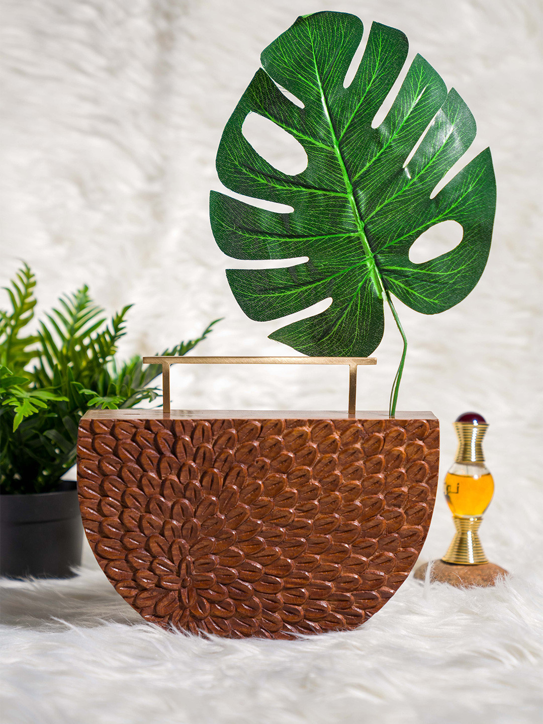 TASH BAGS Half Moon Cut Work Handheld Bag