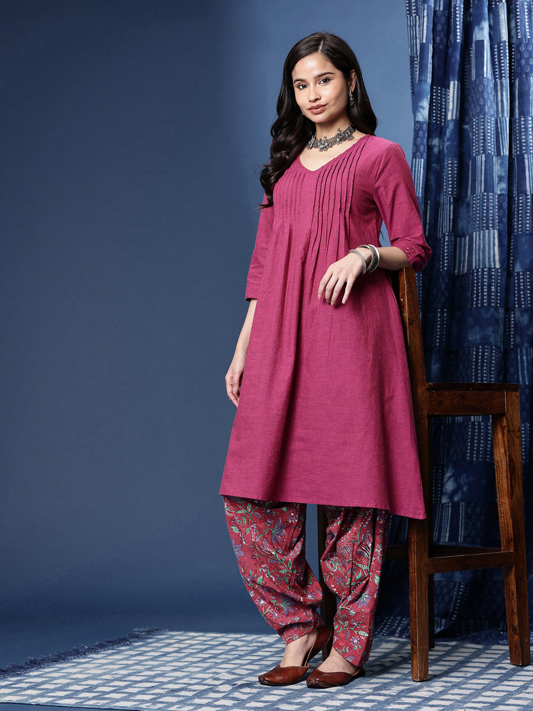 Taavi Floral Printed V-Neck Tucks Mirror Work Pure Cotton Sanganeri Kurta with Salwar
