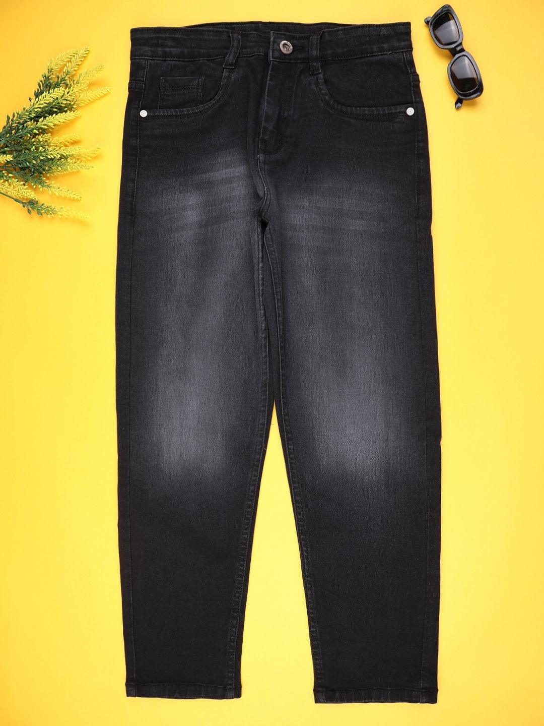V-Mart Boys Regular Fit Mid-Rise Light Fade Stretchable Jeans
