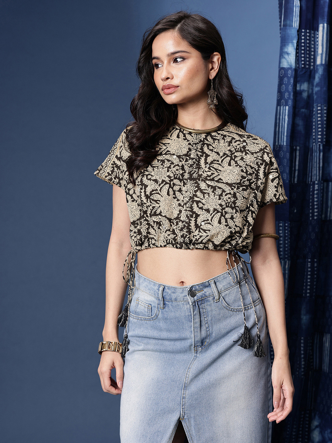 Taavi Floral Printed Extended Sleeves Waist Tie-Ups Pure Cotton Bagru Top