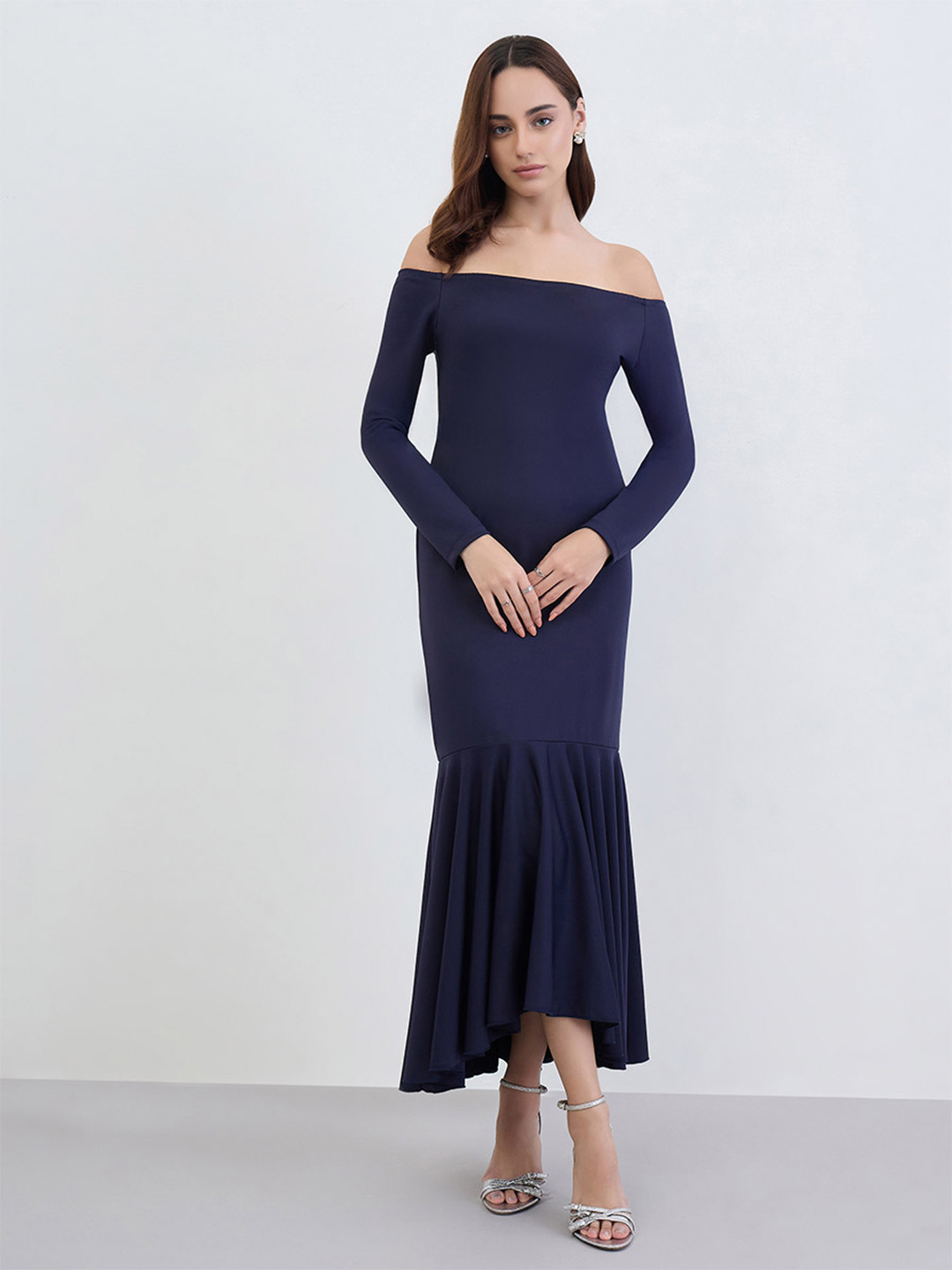 Styli Women Solid Ruffles Off-Shoulder Long Sleeves Sheath Midi Dress