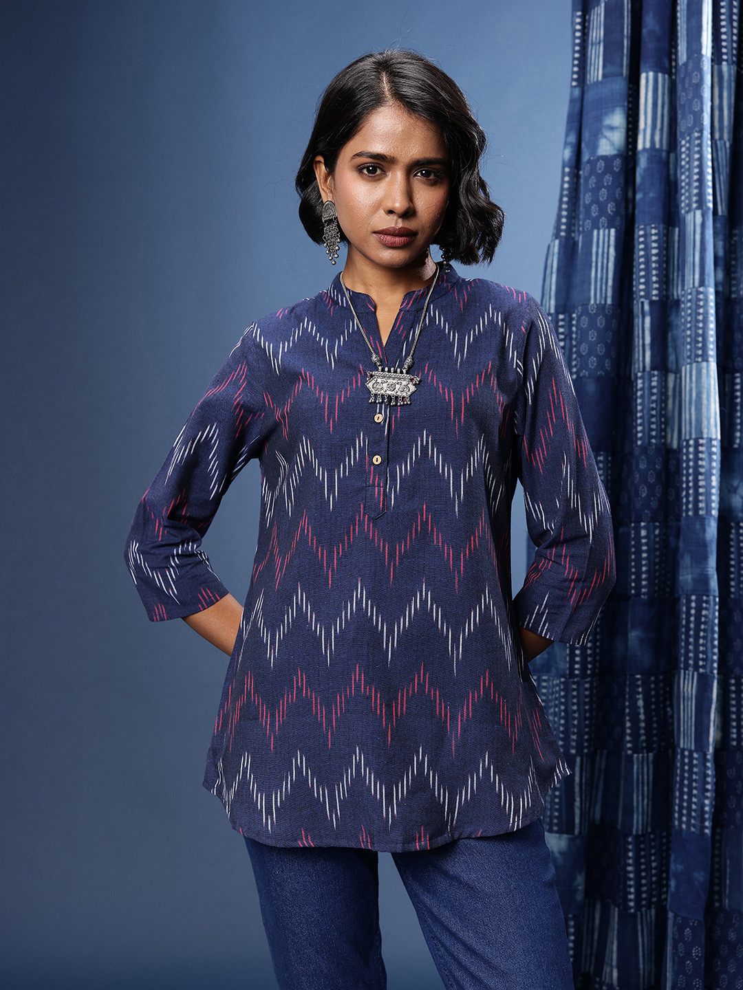 Taavi Geometric Woven Design V-Neck Ikat Crafted Kurti