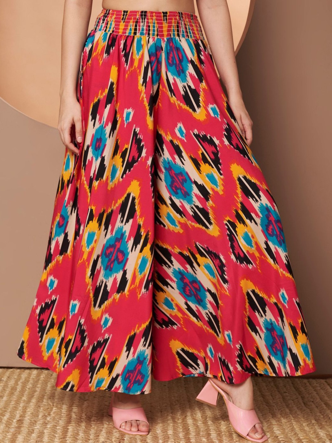 LookShine Women Printed Relaxed Flared Wrinkle Free Trousers