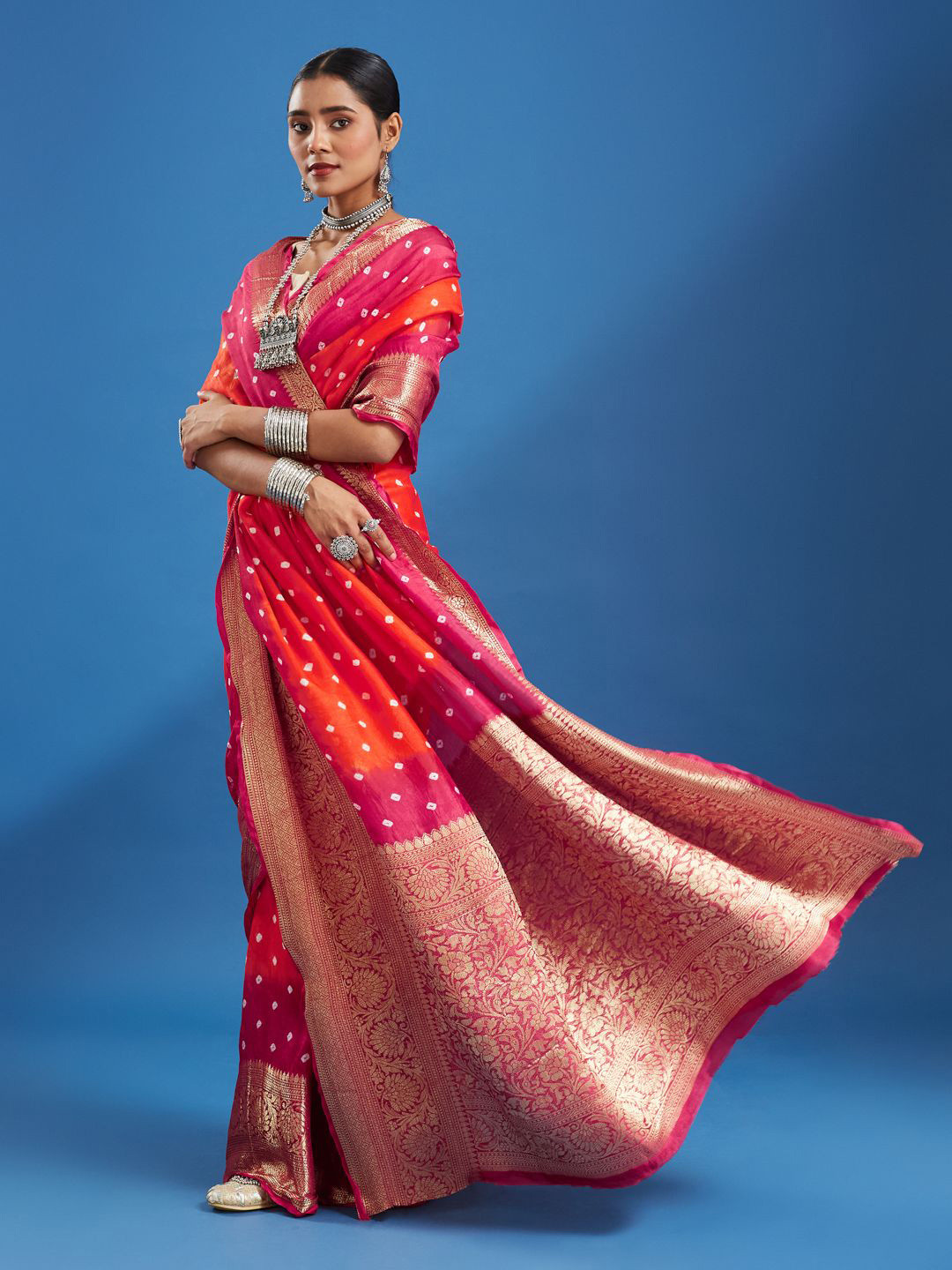 Taavi Tie & Dye Silk Blend Bandhani Saree With Kanjivaram Pallu