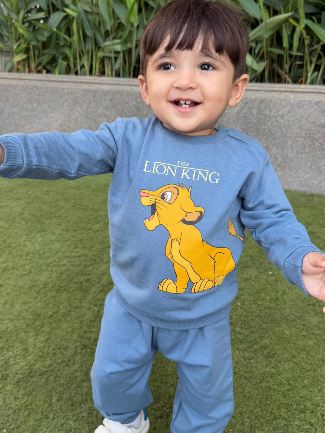 Nap Chief Infants Lion King Simba Printed Cotton Relaxed Sweatshirt With Cargo Joggers