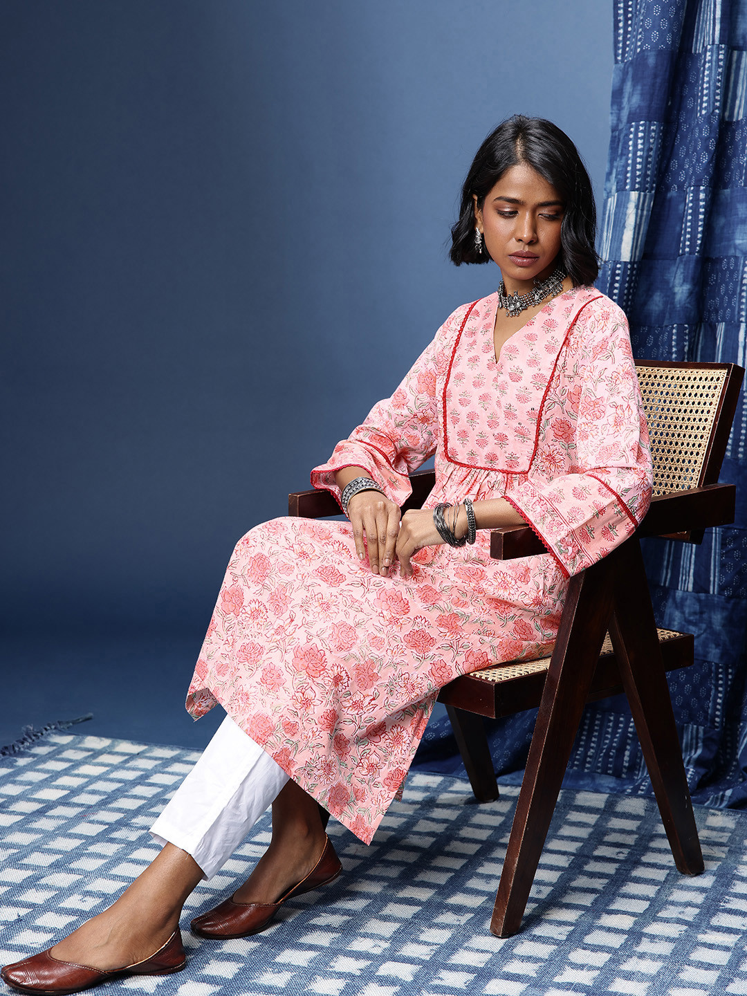 Taavi Sanganeri Folk Indie Floral Printed Pure Cotton Kurta