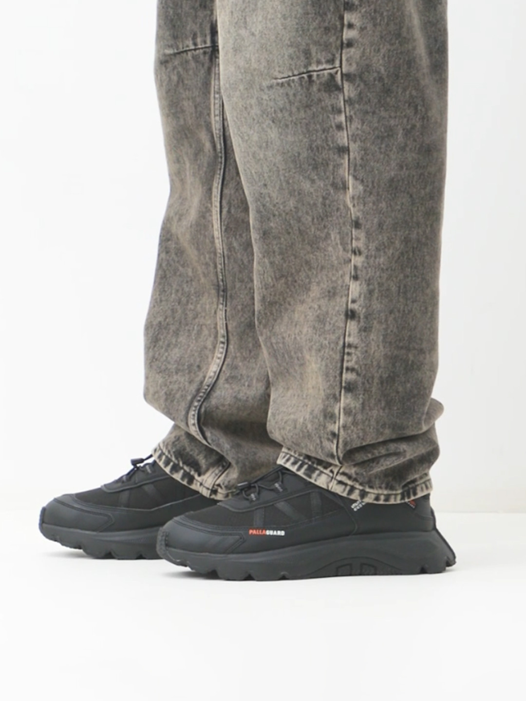 PALLADIUM Men Watreproof Sneakers