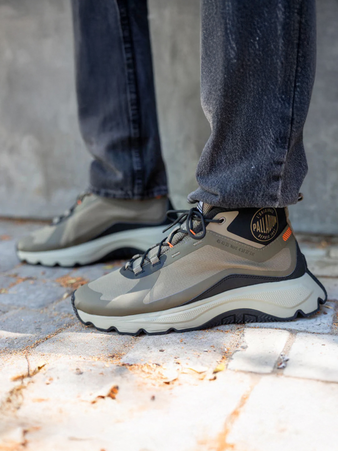 PALLADIUM Men High Ankle Trekking Shoes