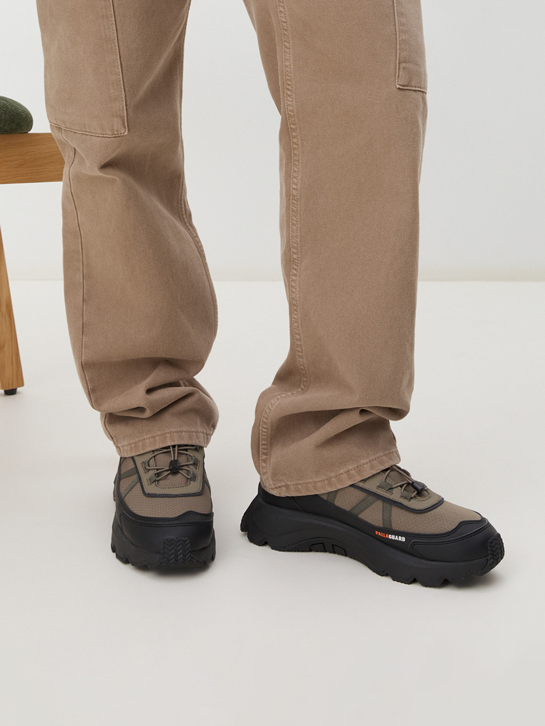 PALLADIUM Men Watreproof Sneakers