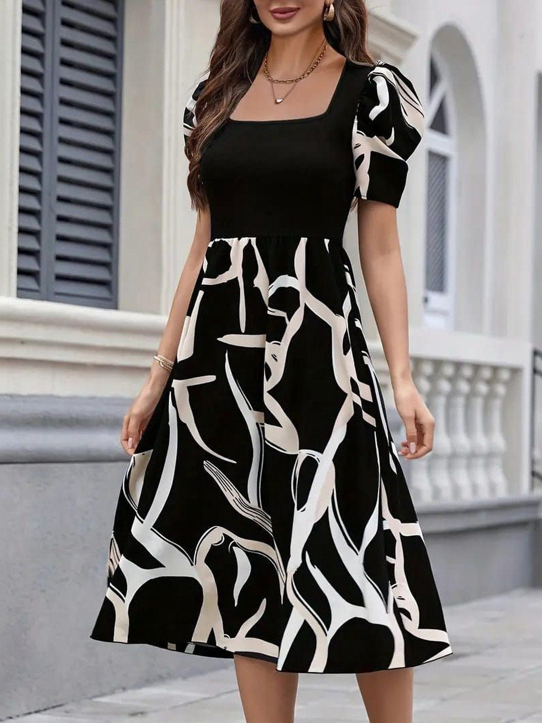 SHYAM SUNDARI Print Puff Sleeve A-Line Midi Dress