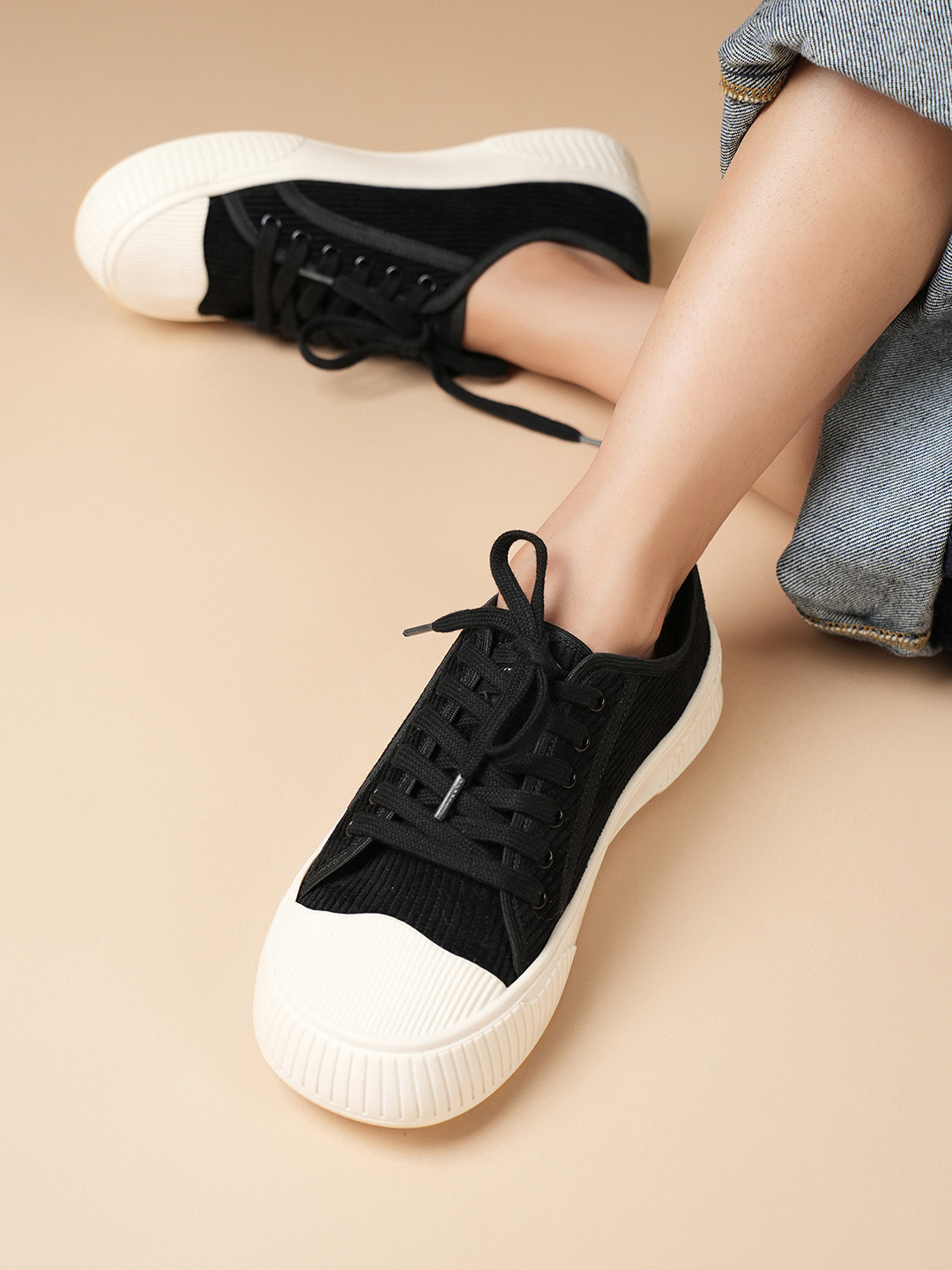 Theater Women Black Wicked Brothers Lace-Ups Casual Sneakers