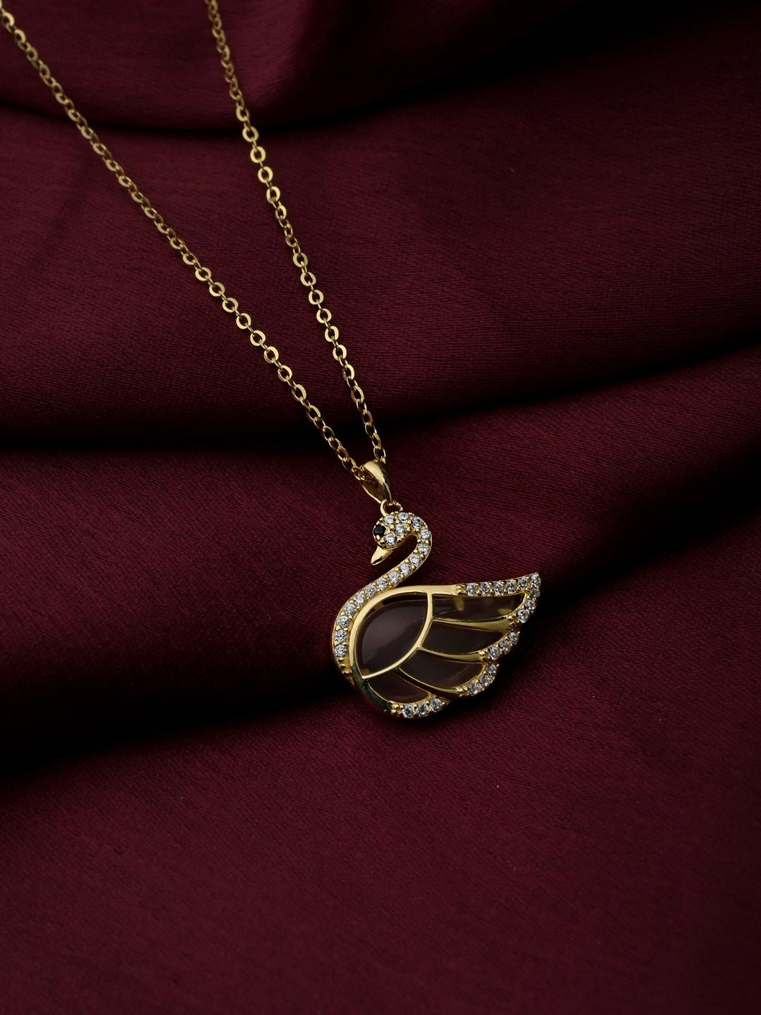 Impression jewellery 925 Sterling Silver Serene Grace Swan Pendant Necklace