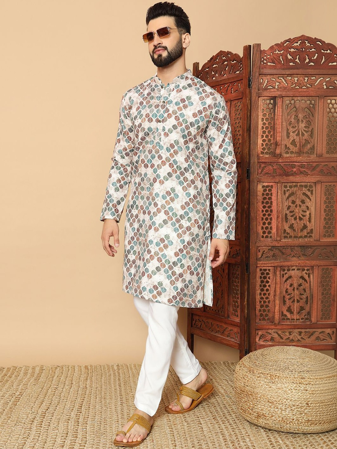 LAZZLY Men Floral Printed Kurta