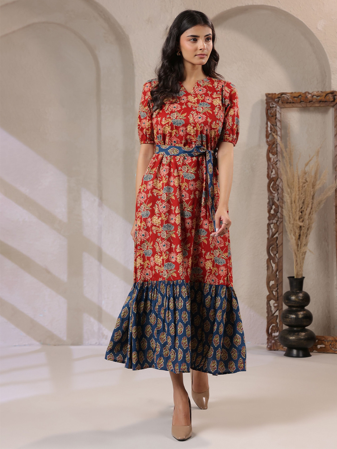 Zenava by Myntra Floral Print Puff Sleeve A-Line Midi Dress
