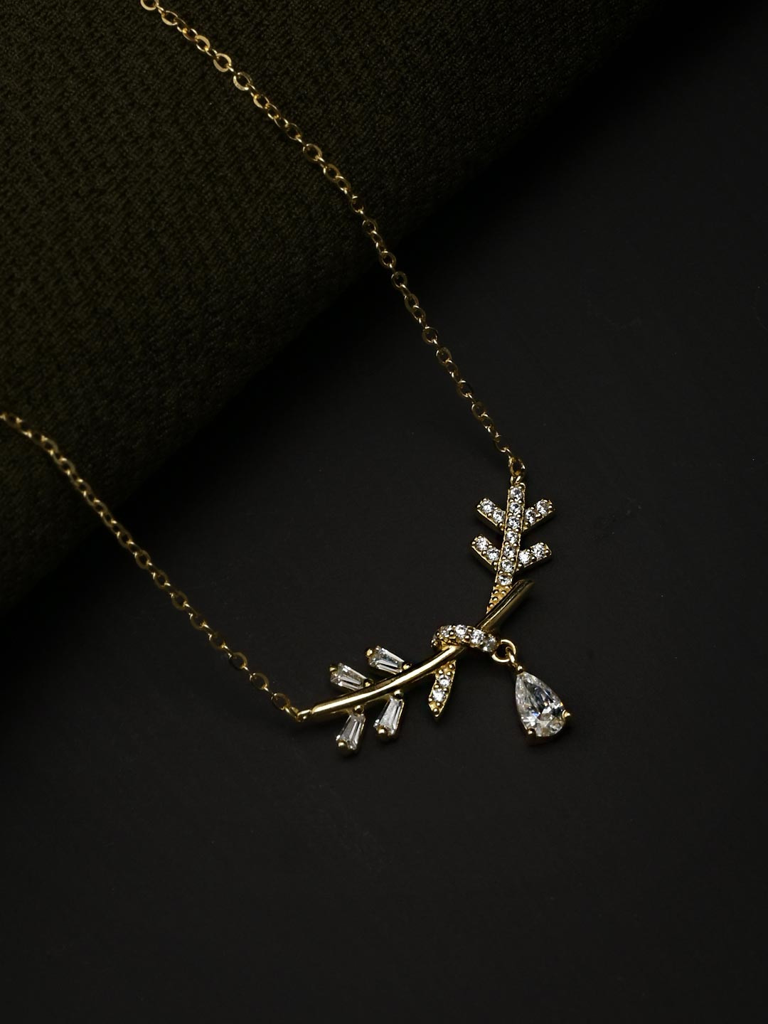 Impression jewellery Women 925 Sterling Silver Misty Forest Glow Pendant Necklace