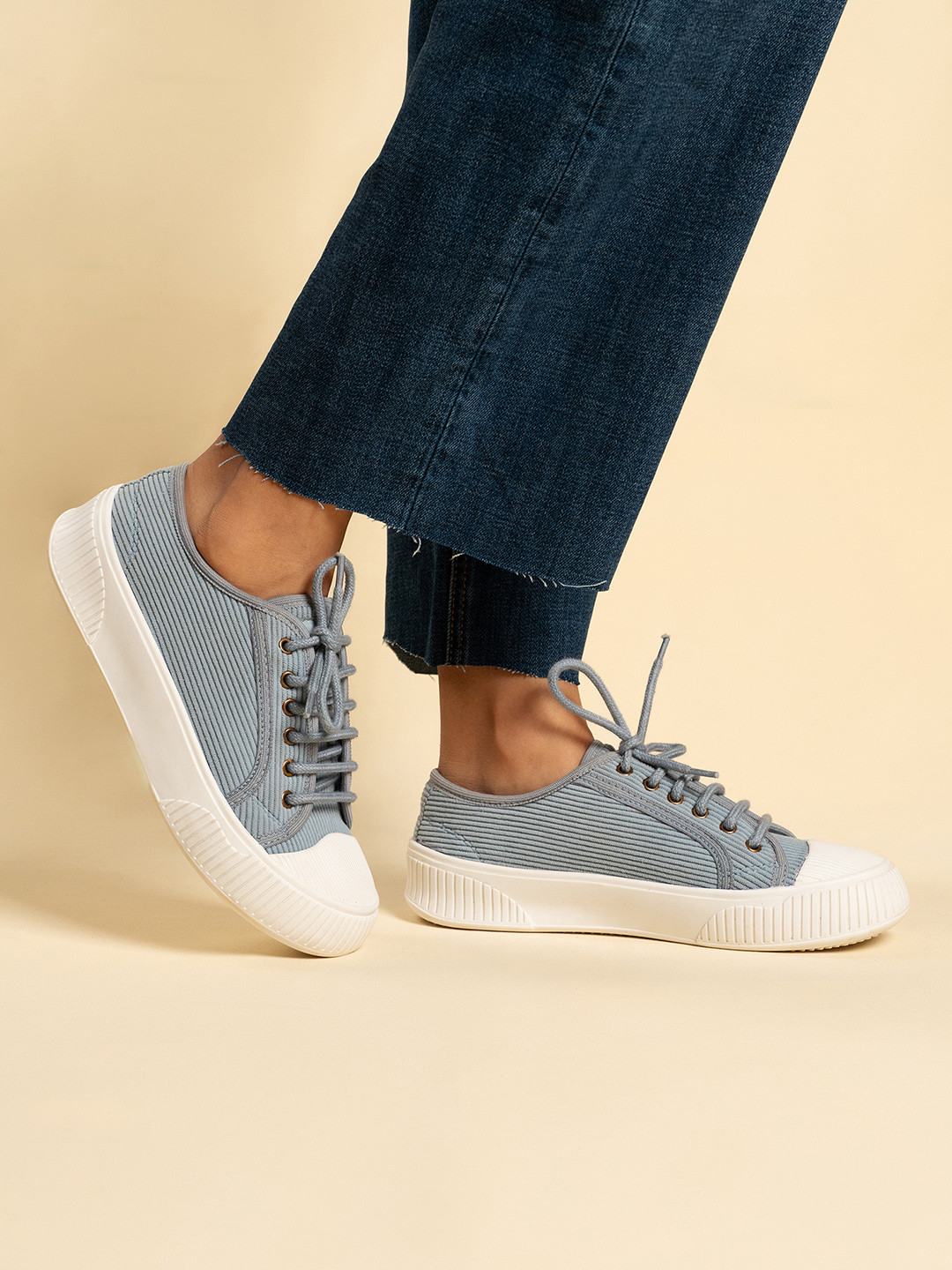 Theater Women Wicked Brothers Colourblocked Sneakers