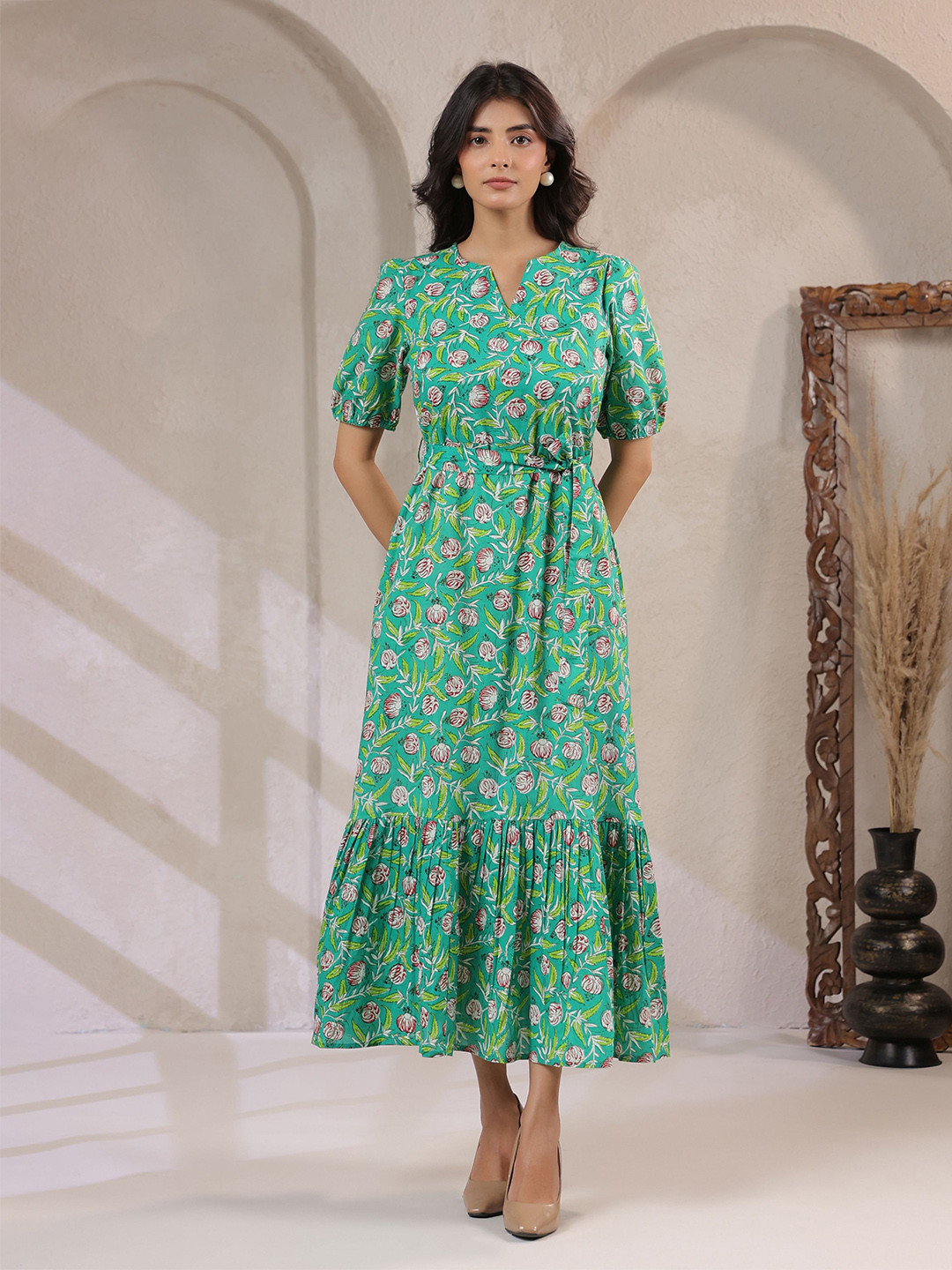 Zenava by Myntra Floral Print Puff Sleeve Midi Dress