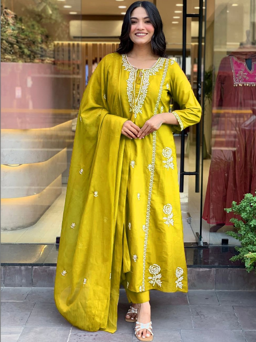 CARTYSHOP Women Ethnic Motifs Embroidered Regular Thread Work Chanderi Cotton Kurta with Trousers & With
