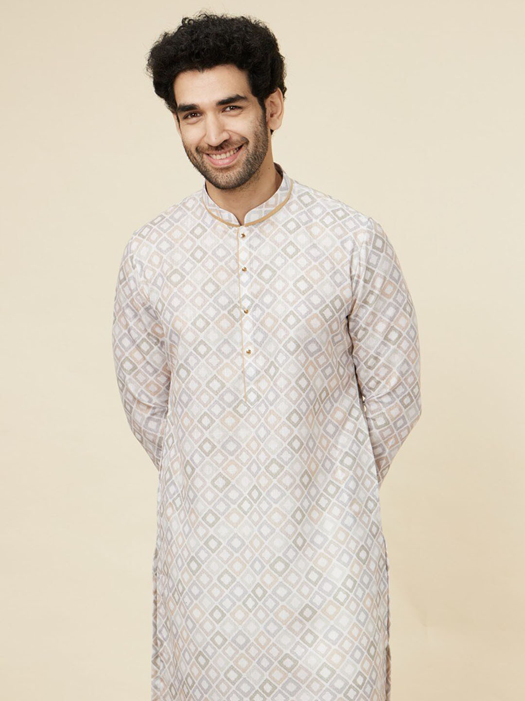 Manyavar Men Geometric Prints Long Sleeves Kurta