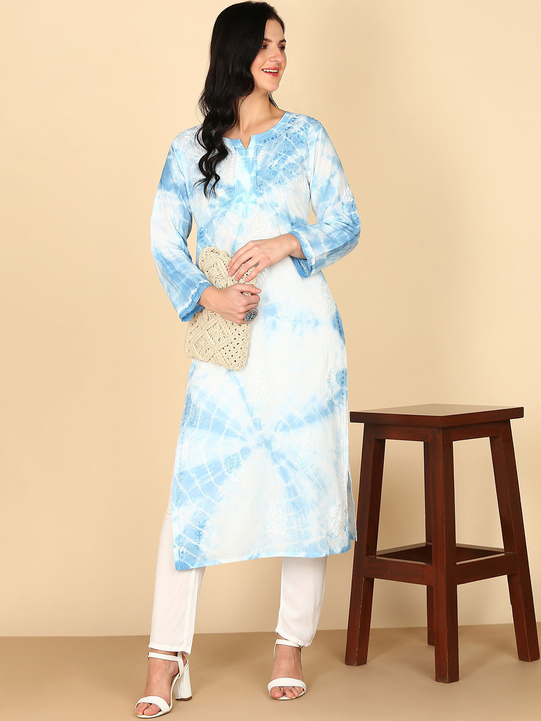 RANGAA NAWAAB Women Bandhani Dyed Chikankari White Romance Kurta