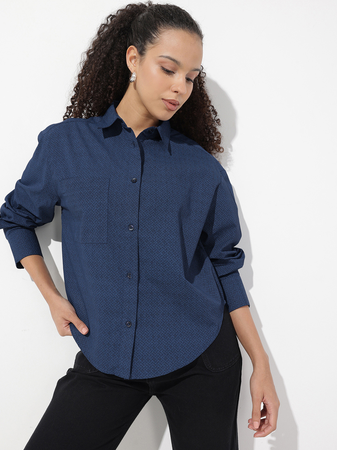 The Roadster Life Co. Pure Cotton Geometric Printed Relaxed Fit Casual Shirt
