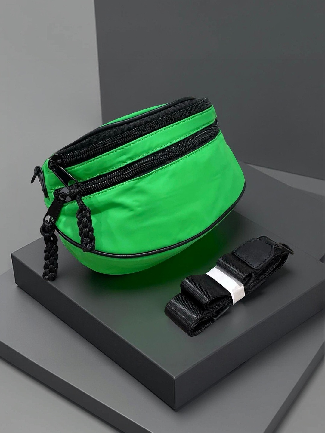 GLOSSY Sling Bag