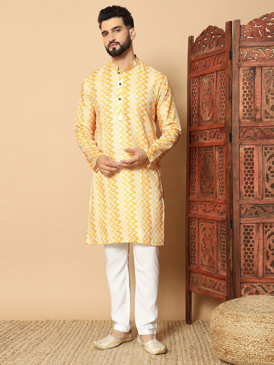 LAZZLY Men Embellished Kurta