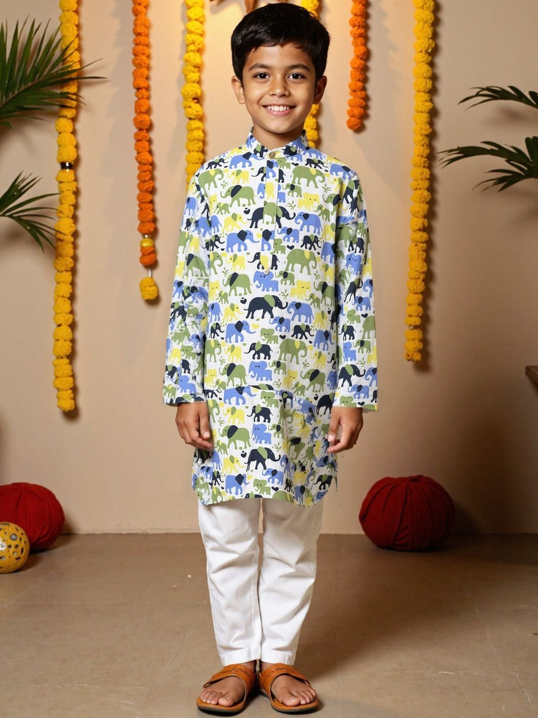 Nauti Nati Animal Printed Kurta Pyjama Set
