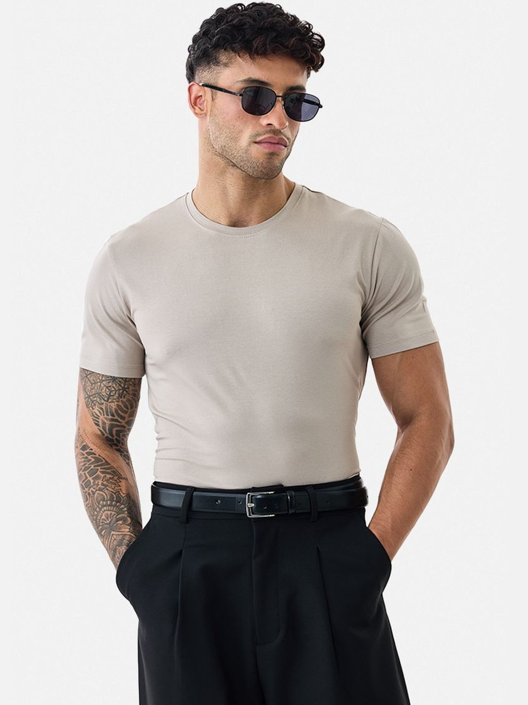 Snitch Blended Round Neck Short Sleeves T-shirt
