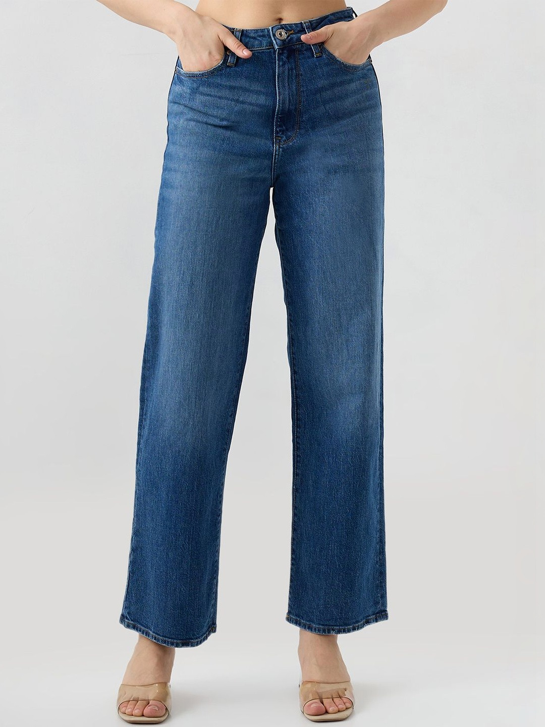 SPYKAR Women Straight Fit Mid-Rise Light Fade Stretchable Jeans