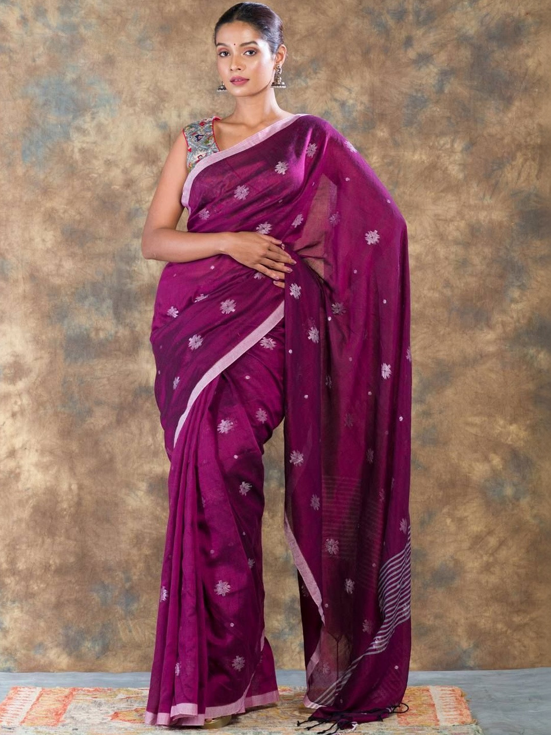 sourav biswas Floral Embroidered Pure Cotton Saree