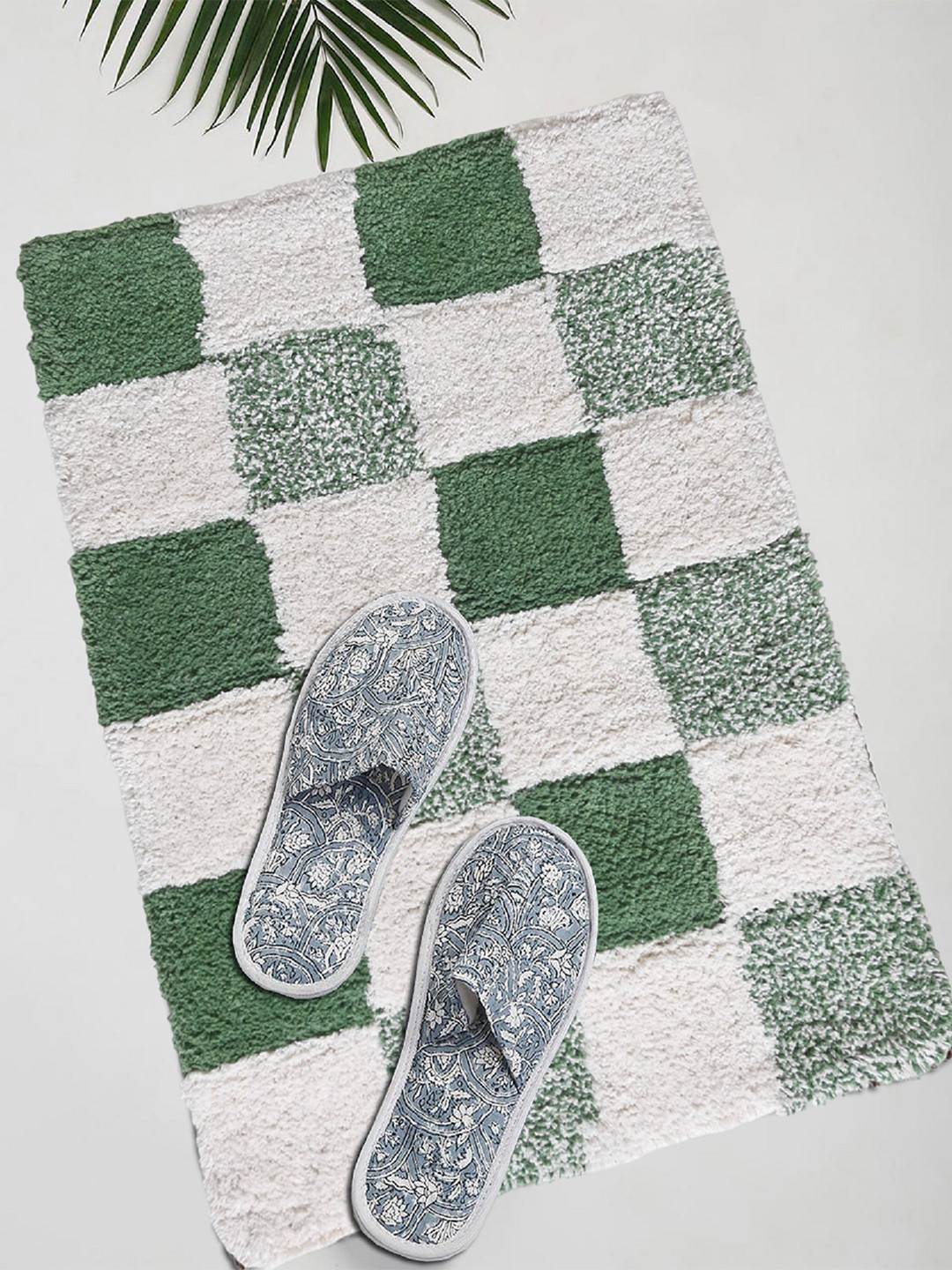 Homzz Green Microfiber Anti Skid Bathroom Doormats