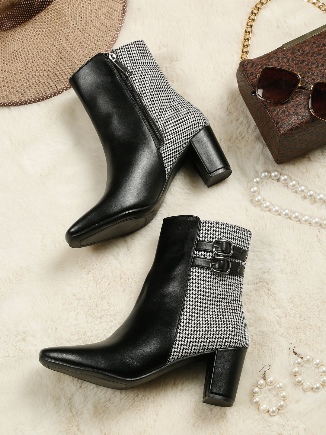 Flat n Heels Women Textured Square Toe Zip Regular Boots