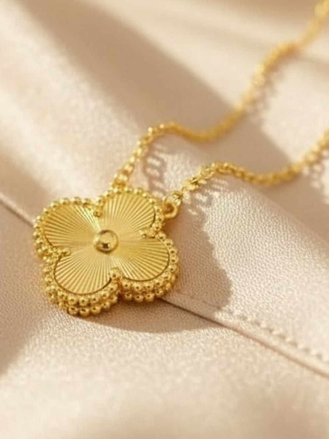 Chic Laddies Women Floral Gold-Plated Stainless Steel Clover Pendants with Chains