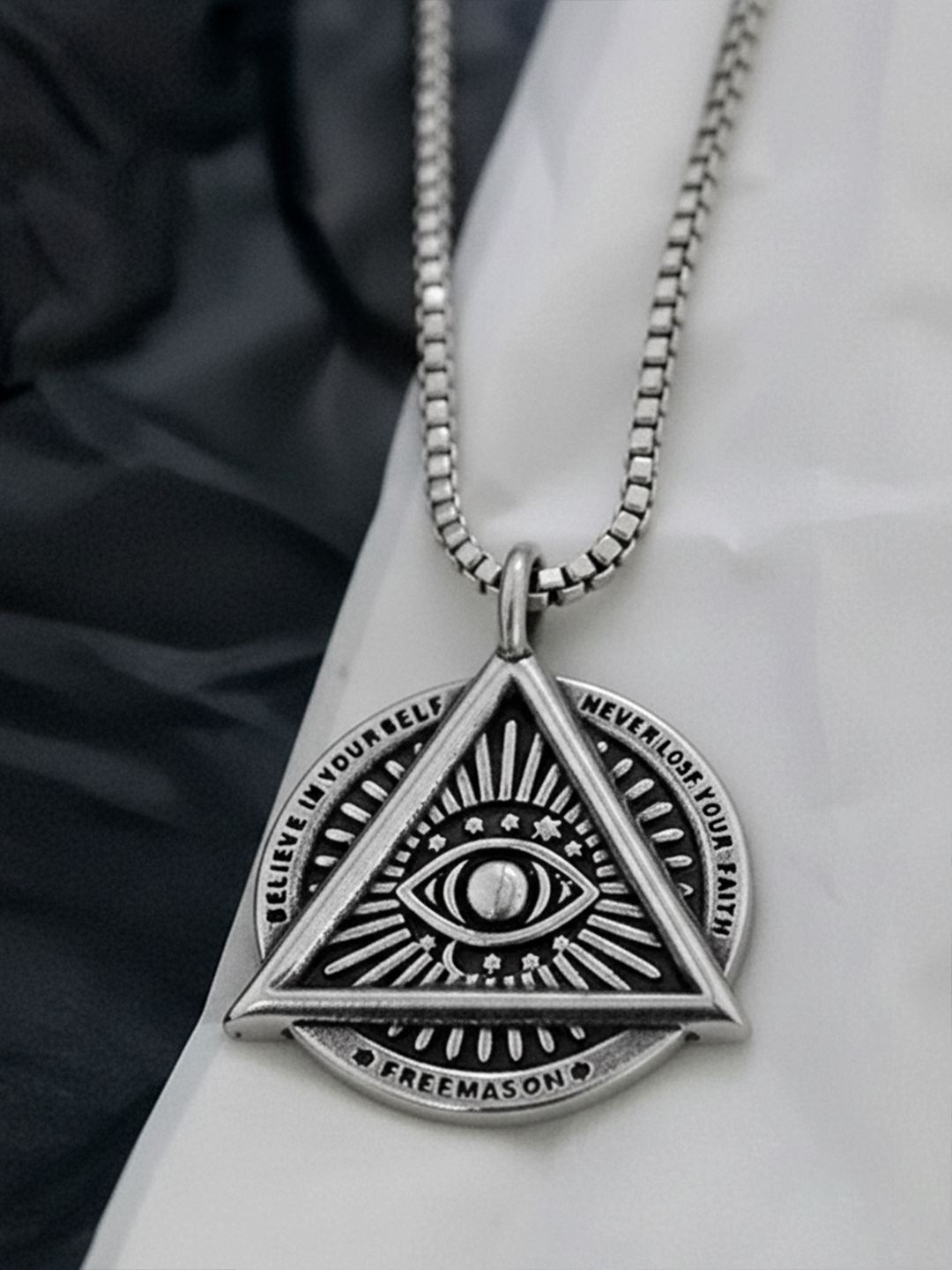 FIMBUL Silver-Plated Eye Of Providence Triangle Pendants With Chains