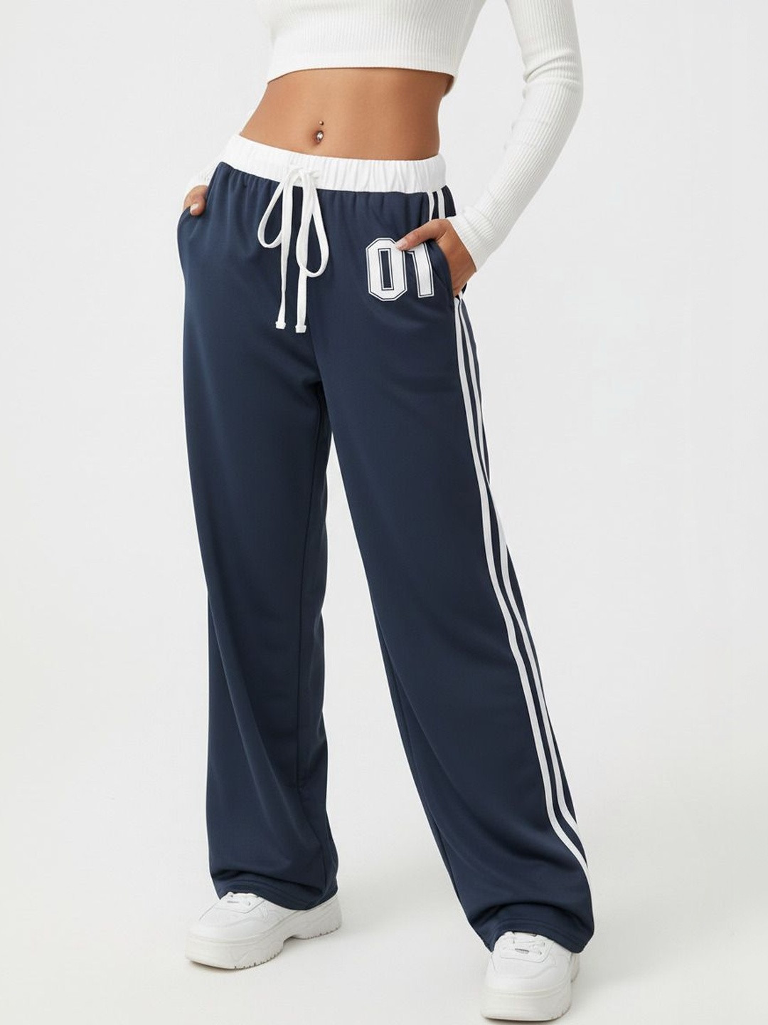 The Roadster Lifestyle Co's Navy Blue Loose Fit Trouser with elastic