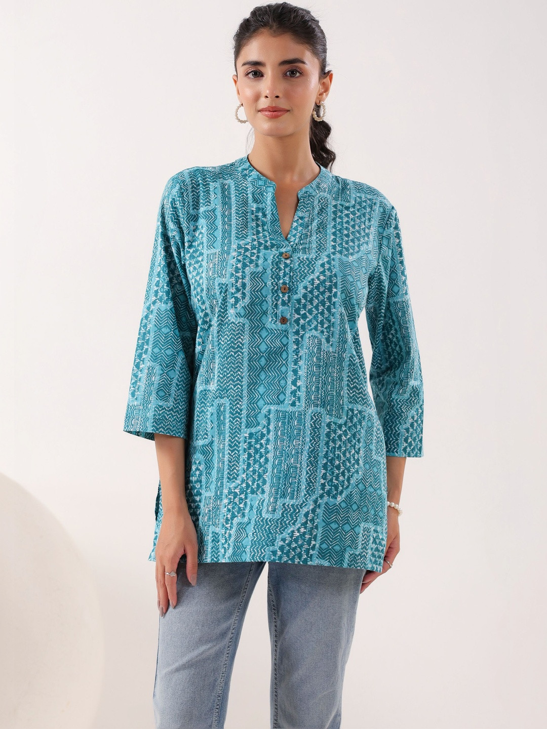 JISORA Abstract Mandarin Collar Top