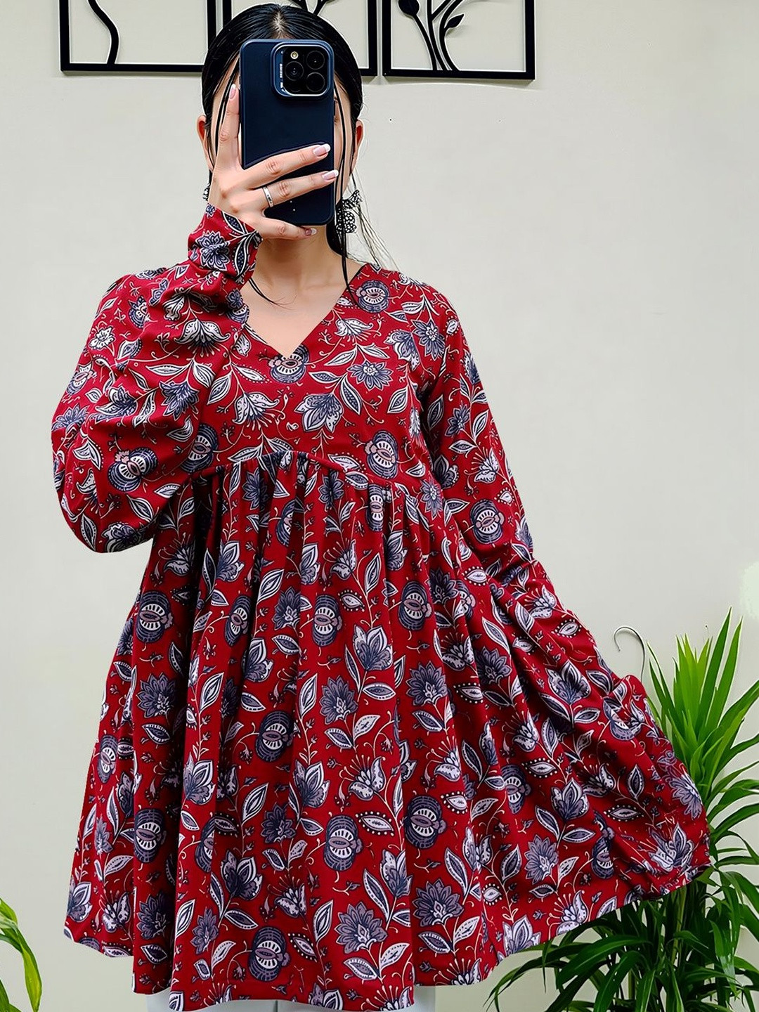 Maheshvi Floral Print Ethnic Empire Top