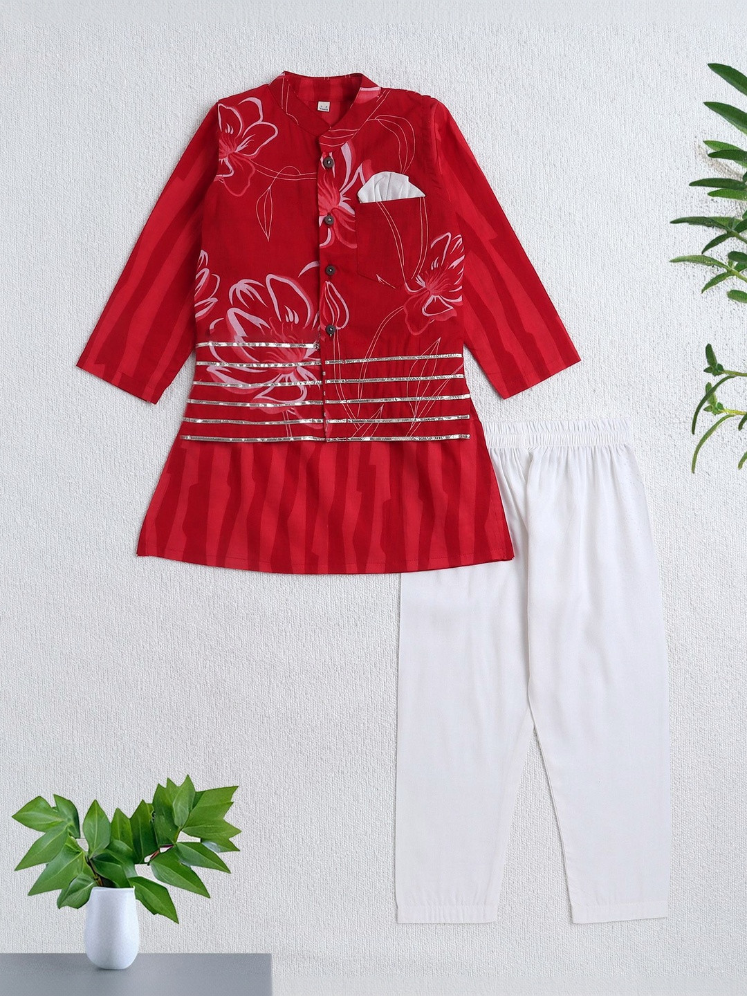 The Magic Wand Boys Floral Printed Regular Pure Cotton Kurta with Pyjamas