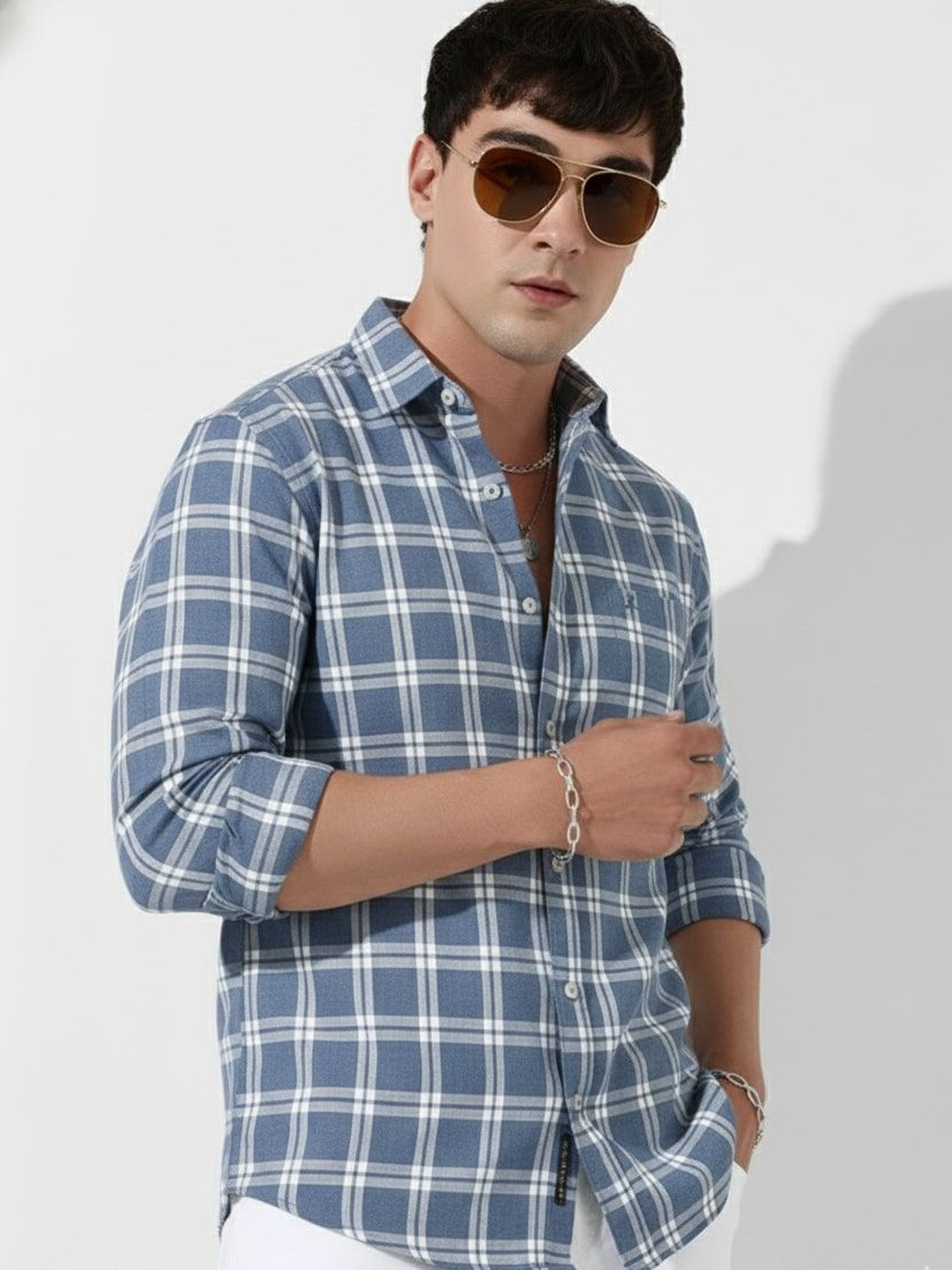 EIGHTEEN UP Men Classic Slim Fit Checked Casual Shirt