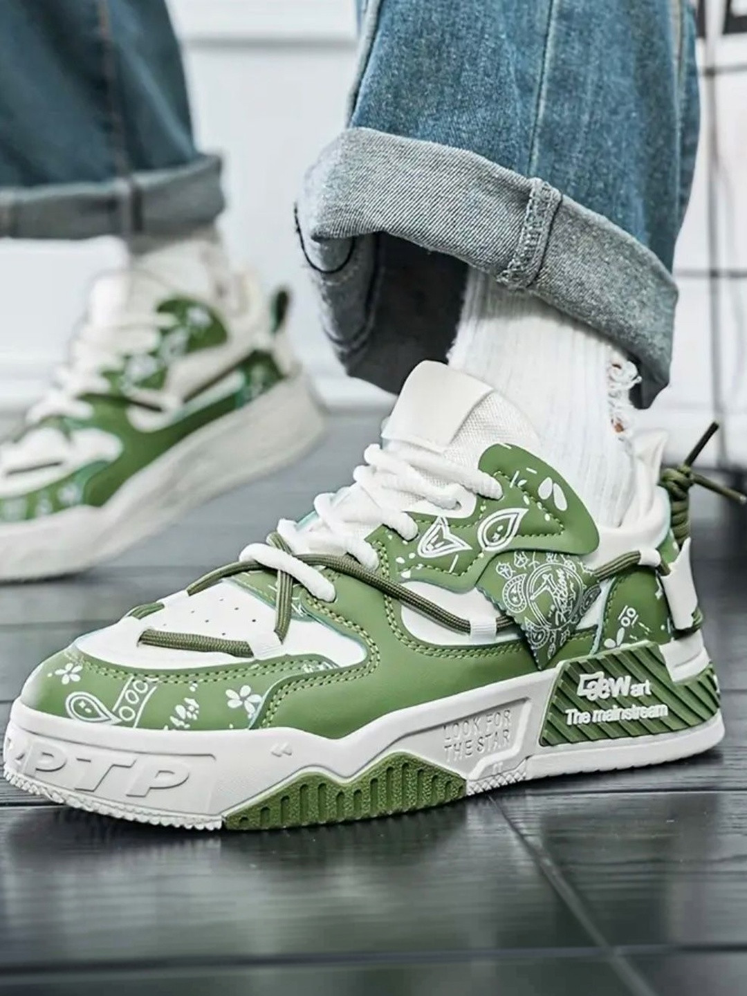 SOLEVEX Men Printed Sneakers