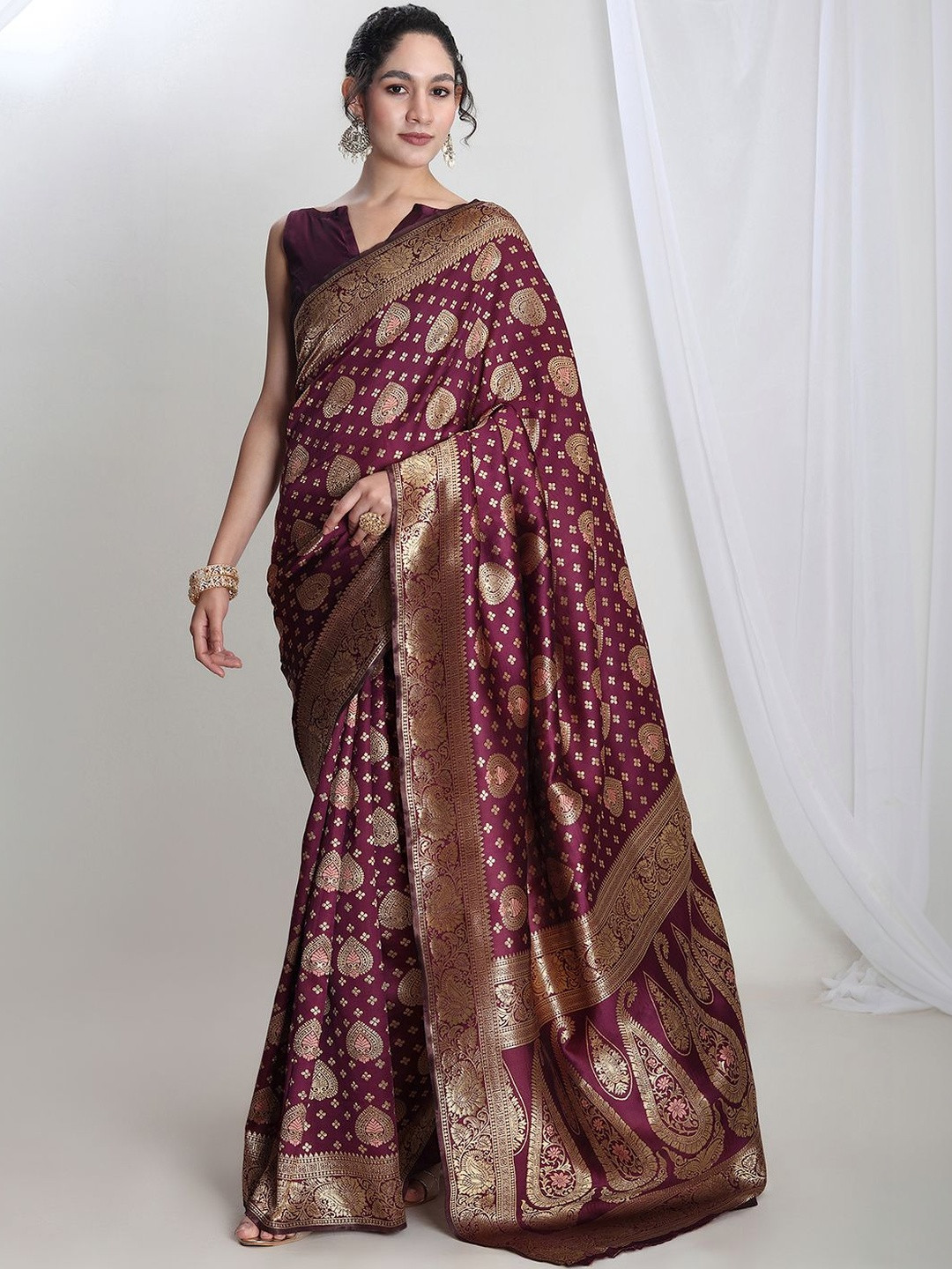 THREAD BOX Ethnic Motifs Zari Silk Blend Banarasi Saree