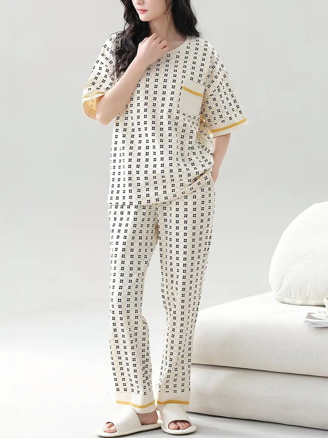 LARIX Women Printed Night suit