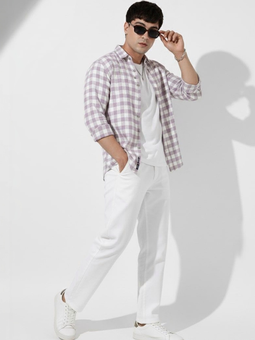 EIGHTEEN UP Men Classic Slim Fit Checked Casual Shirt