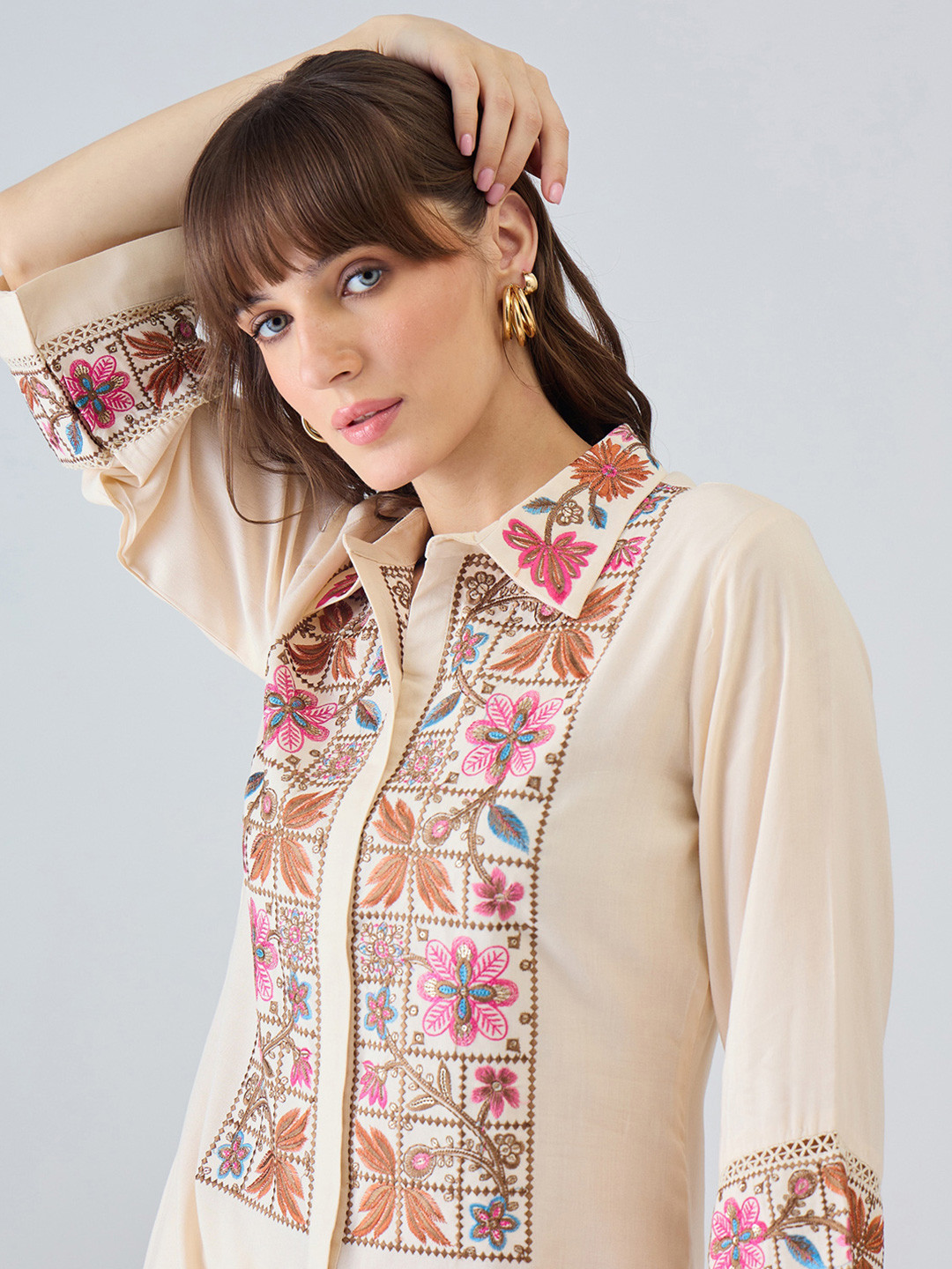 Indo Era Women Floral Embroidered Regular Thread Work Kurta with Patiala