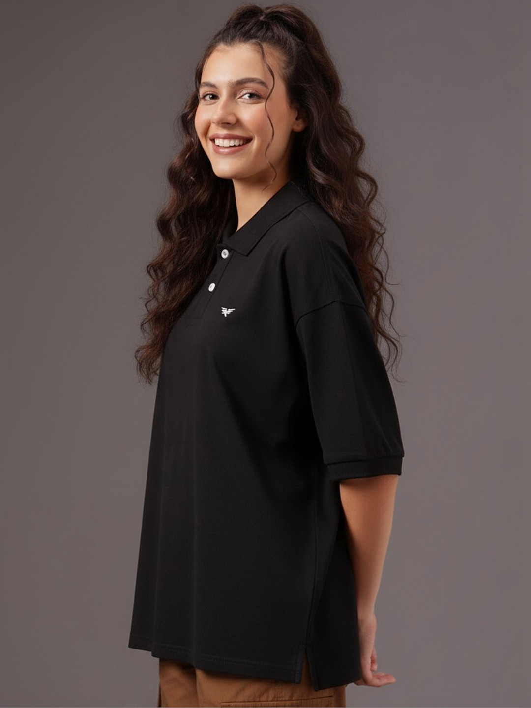 RISS Women Brand Logo Polo Collar Applique T-shirt