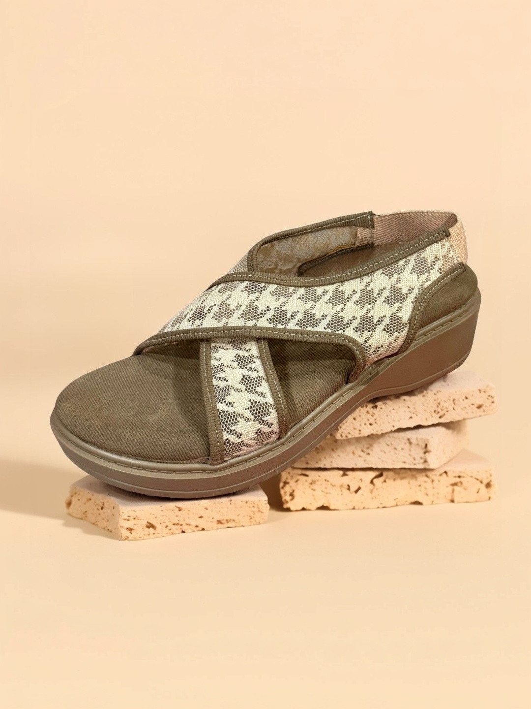 RJ FOOTWEAR Women Comfort Sandals