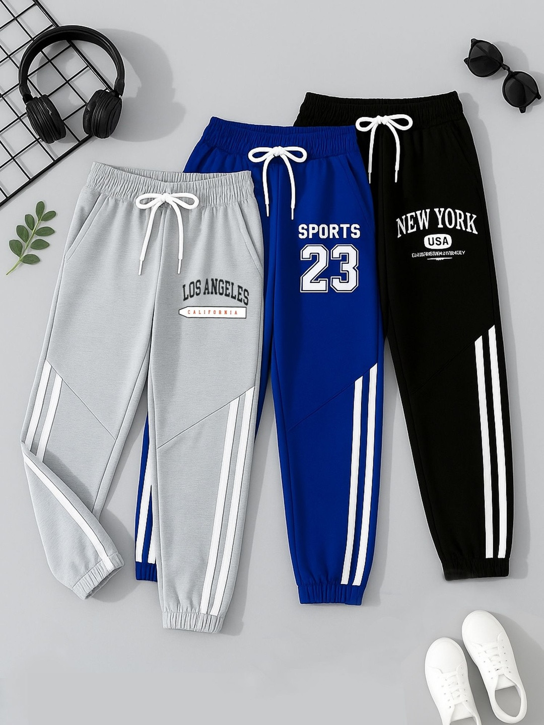 YK Boys Pack Of 3 Colourblocked Cotton Mid Rise Joggers