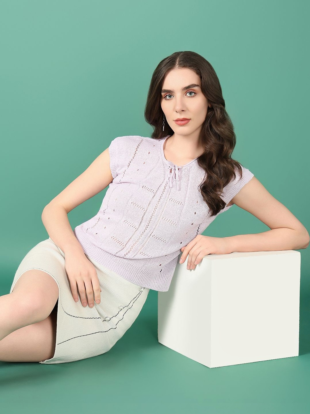SHOWOFFFF Extended Sleeves Crochet Top